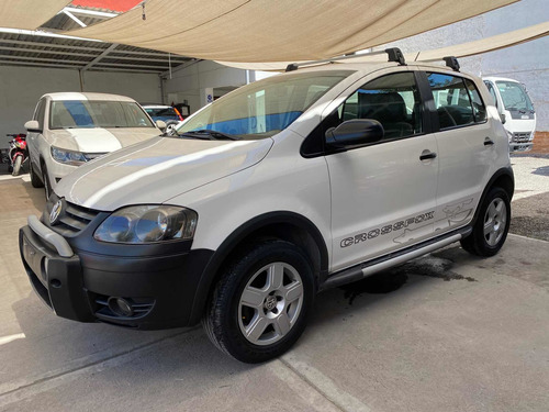 Imagen 2 de 14 de Volkswagen Crossfox 2009 1.6 Aa Cd Mp3 Ee Mt