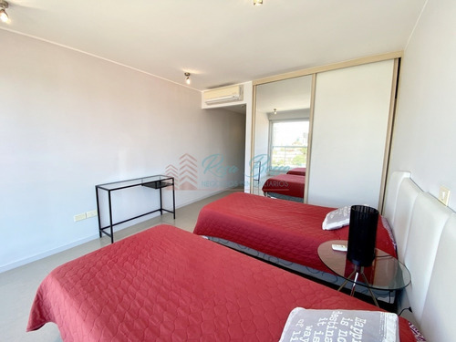 Apartamento En Mansa, 3 Dormitorios *- Ref: 2850
