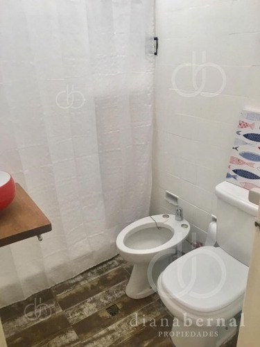 Punta Del Este, Playa Mansa , Chalet De 4 Dormitorios , 2 Suites.- Ref: 53975
