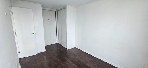 Disponible, Impecable, Con Estacionamiento Y Bd