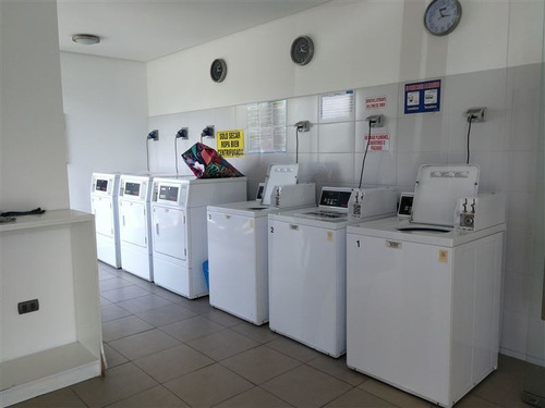 Departamento En Venta De 3 Dorm. En Coquimbo
