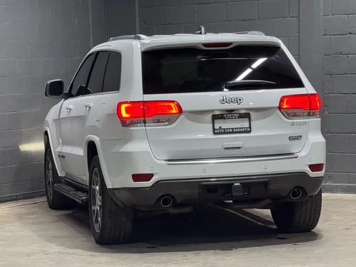 Jeep Grand Cherokee 3.7 3.6 Edición 75 Aniversario 4x2 At