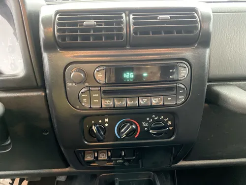 Jeep Wrangler 4.0 Sport