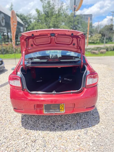 Renault Logan 1.6 Privilege / Intens