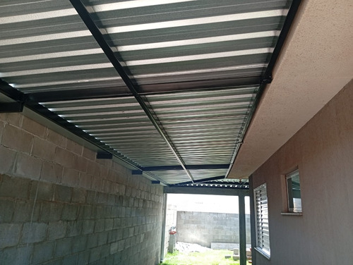 Cobertura Metálica Em Zinco Para Áreas E Garagem