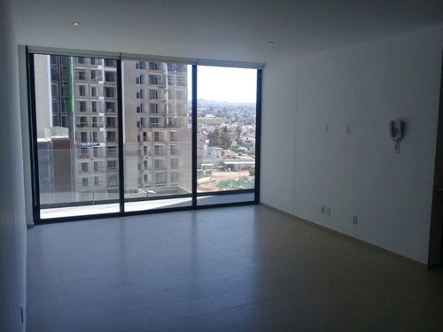 Departamento De 3 Recamaras Y Cuarto De Servicio Constituyentes Qro.