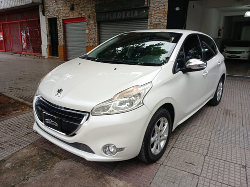 Peugeot 208 1.5 Allure Touchscreen