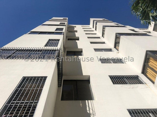 Apartamento  Venta Estilo Duplex Con Piso De Vinil Flotante ,vista Panoramica  Valencia Carabobo  Leida Falcon Lf24-15873