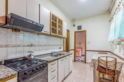 Departamento Ph · En Venta · 4 Ambientes · Terraza Propia, Apto Crédito · Boedo