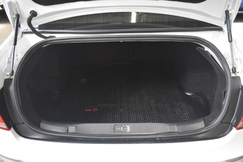 Peugeot 408 2.0 Allure 143cv