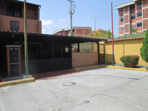 Imagen 1 de 13 de Casa Muy Amplia En Esquina