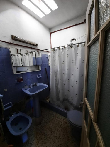 Casa De 3 Dormitorios A Reciclar - Casa Chorizo - Barrio Belgrano