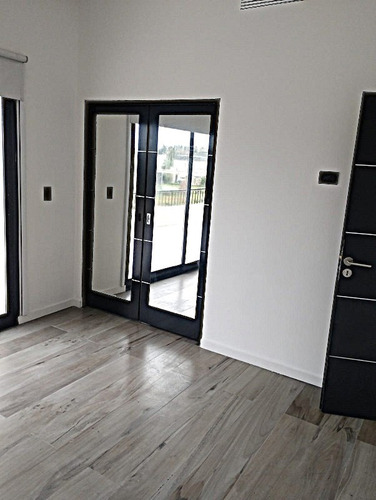 Casa Nueva,5 Amb, Con Jardín Y Pileta, Hab D/ Servicio, Brrio El Principado, Canning