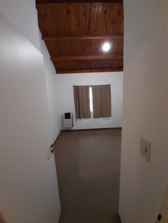 Imagen 4 de 14 de Excelente Departamento Permuta En Villa Luzuriaga 4 Ambientes Living Comedor Playroom