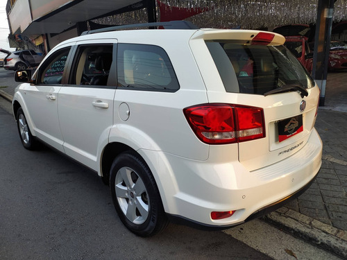 Fiat Freemont 2.4 Precision 16v Gasolina 4p Automático