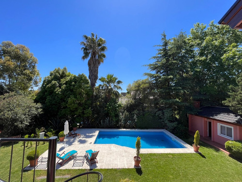 Chalet De Categoría En Country Club Los Cardales