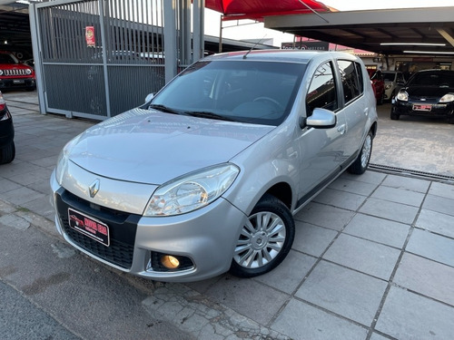 Imagem 1 de 9 de Renault Sandero Privilege 1.6 Automatico