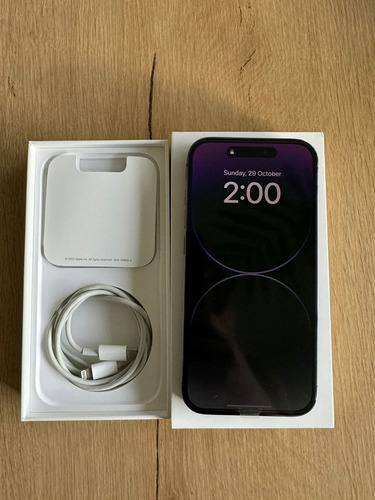 Apple iPhone 14 Pro (256 Gb) - Morado Oscuro Deep Purble