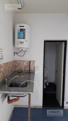Imagen 12 de 30 de Increible Deposito. Area Comercial En Flores. 3,50 Alt. Techo!