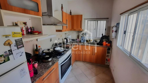 Venta Casa P.h. 4 Ambientes En El Palomar.