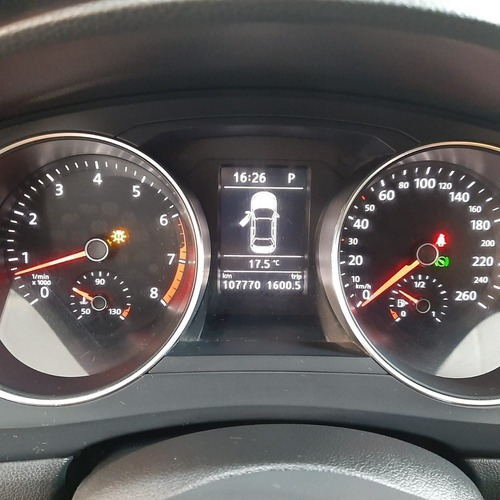 Imagen 8 de 12 de Volkswagen Vento Highline Dsg 1.4
