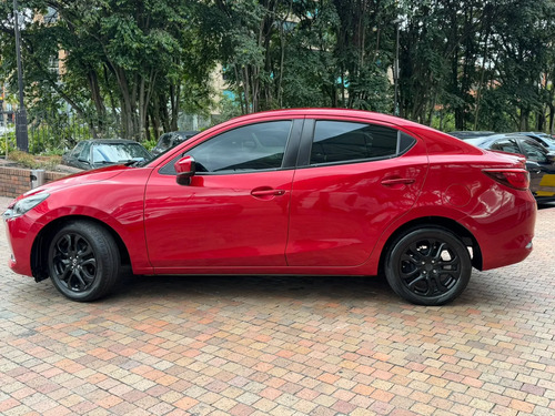 Mazda 2 1.5 Grand Touring Lx Sedan