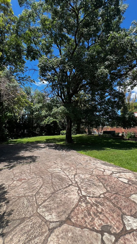 Casa En Venta - Merlo