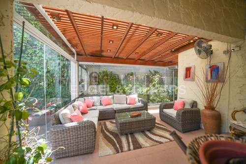 Casa En Venta - San Carlos De Apoquindo