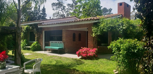 Imagen 1 de 14 de Chalet En Punta Del Este - A 300m De Playa Mansa