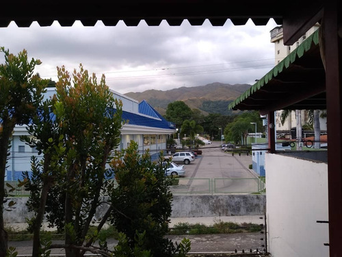 Imagen 28 de 30 de En Venta Casa Quinta Ubicada En Barrio Sucre, Muy Amplia