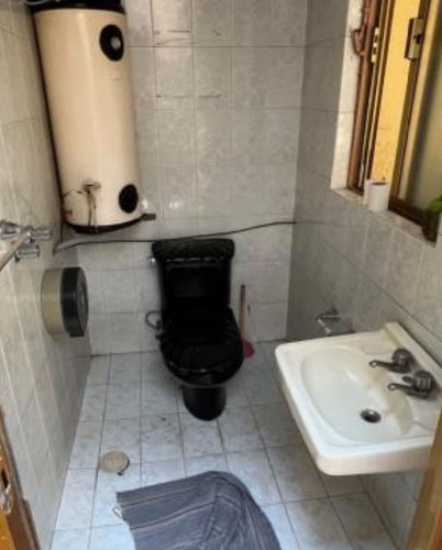 Excelente Ubicación Local Comercial Con Bodega Y Departamento Col. Periodista