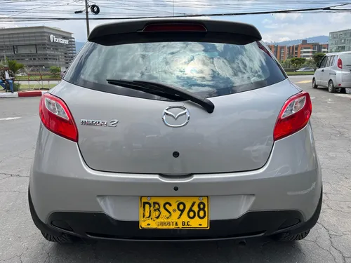 Mazda 2 1.5cc Mt Aa 4x2
