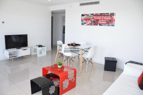 Pent House 1 Dormitorio, Parrillero En Torre Con Servicios- Ref: 5391