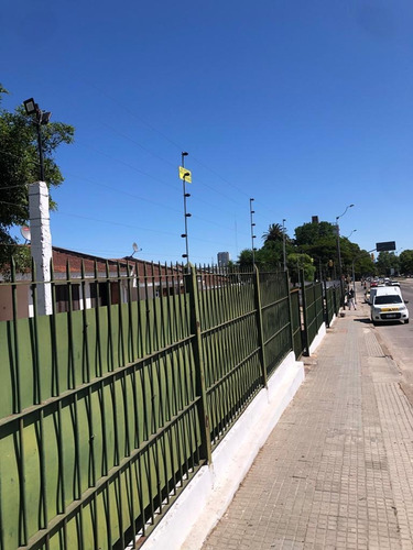 Imagen 5 de 9 de Mantenimiento De Cerca Electrica, Servic , Reparación