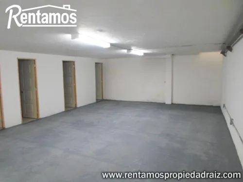 Bodega En Venta En Estación Exposiciones. Cod V11201