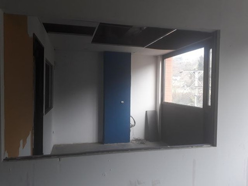 Imagen 6 de 7 de Oficina En Alquiler La Trinidad 20-19347 Renta House Los Samanes