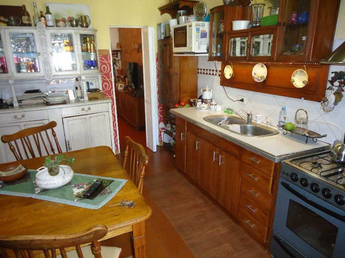 Imagen 6 de 11 de Chalet Ph En Venta En Ituzaingo Norte