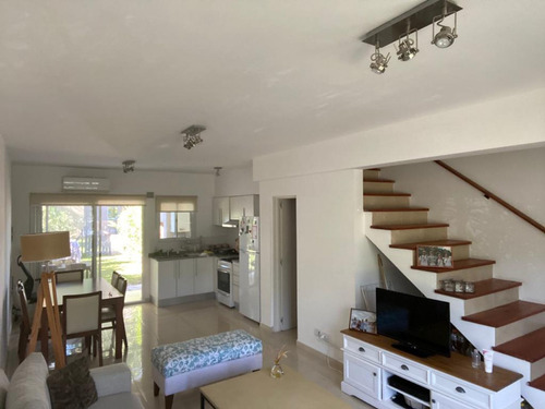Venta Dúplex 2 Ambientes Cochera Parrilla Jardin