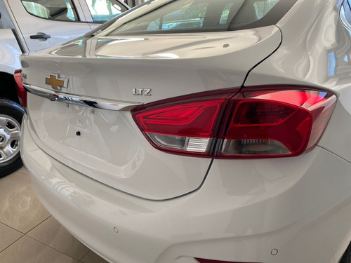 Imagen 6 de 15 de Cruze 4p 1.4 T Ltz At My23