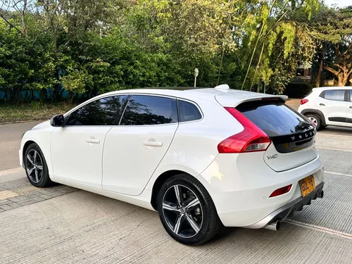 Volvo V40 2.0 T4 Drive-e R-design