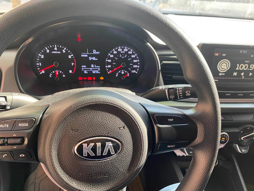 Imagen 5 de 11 de Kia Rio 1.6 Lx Sedan Mt 2020
