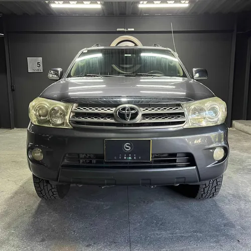 Toyota Fortuner 2.7l