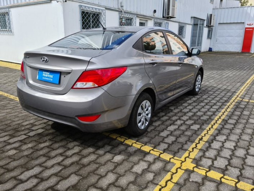 Hyundai Accent Accent Rb Sdn 1.4 6m/t Gl Av