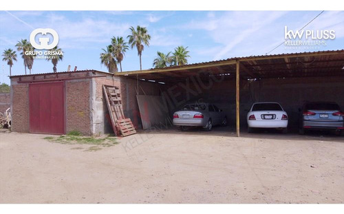 Terreno Con Locales Comerciales En Venta A Orilla De Carretera En Navolato, Sinaloa