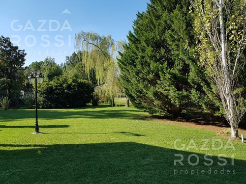 Imagen 13 de 25 de Importante Propiedad En Doble Lote A La Venta En Saint Thomas Norte