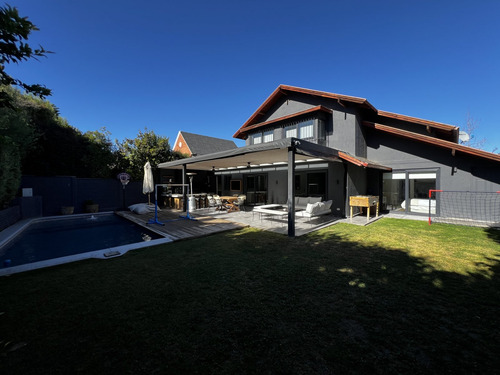 Preciosa Casa Remodelada En Pie Andino