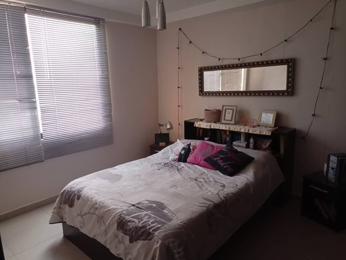 Imagen 11 de 15 de Townhouse En Lomas Del Este, Valencia. Residencia Lomas Alto