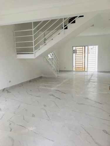 Casa Nueva Ubicada En El Residencial Estrella Marina, La Rom