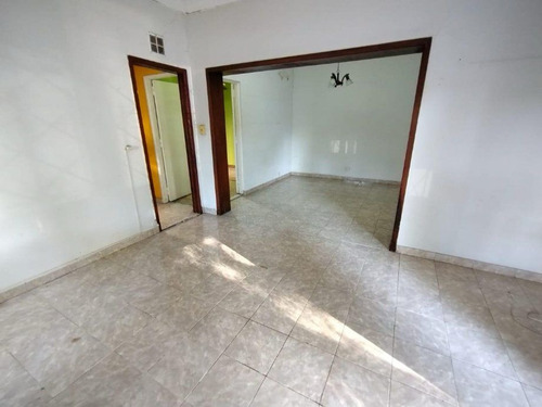 Chalet En Alquiler Uso Comercial / Profesional