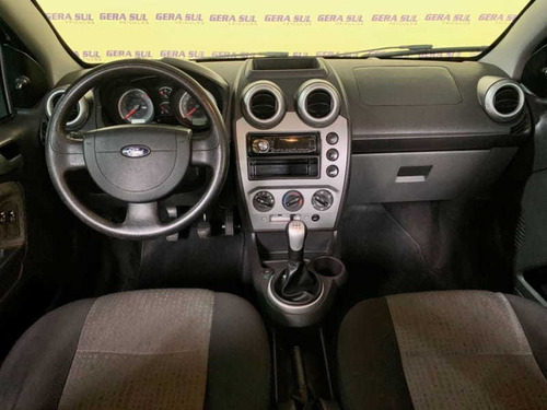 Imagem 4 de 7 de Fiesta Sedan Se 1.6 Flex 13/14 Branco